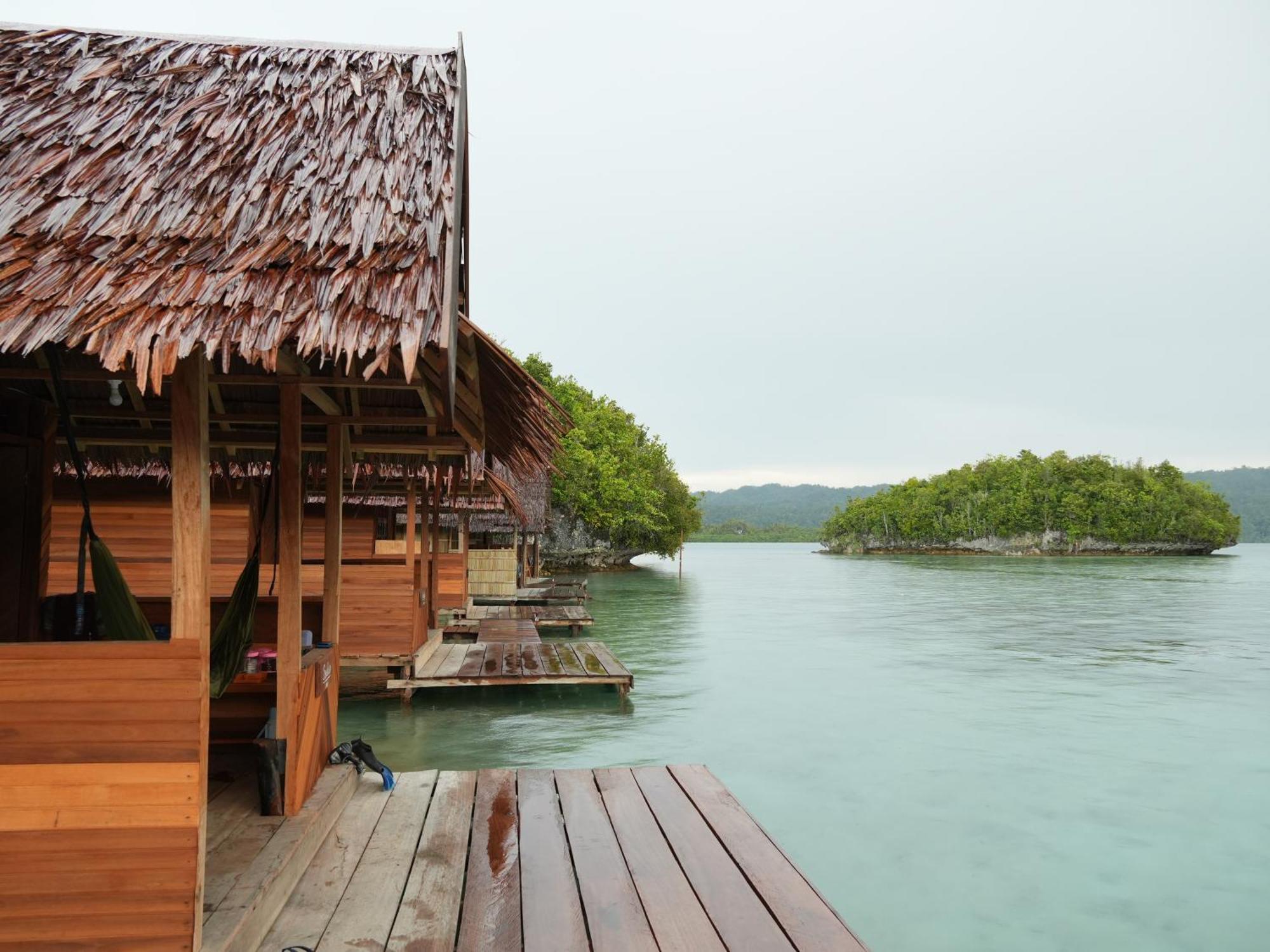 Gam Bay Bungalow'S Hotel Besir Exterior photo